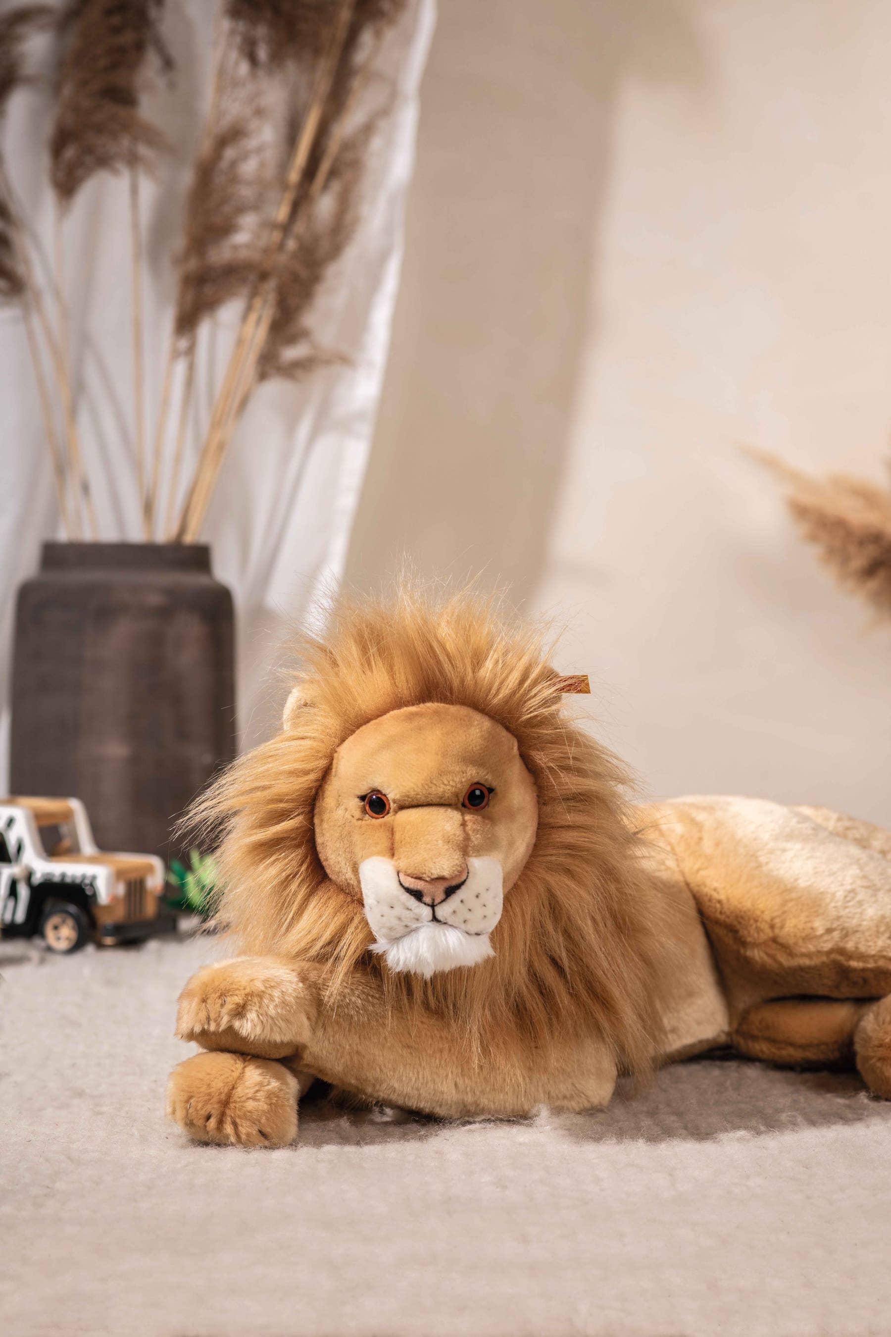 XL Leo Lion, 26 Inches