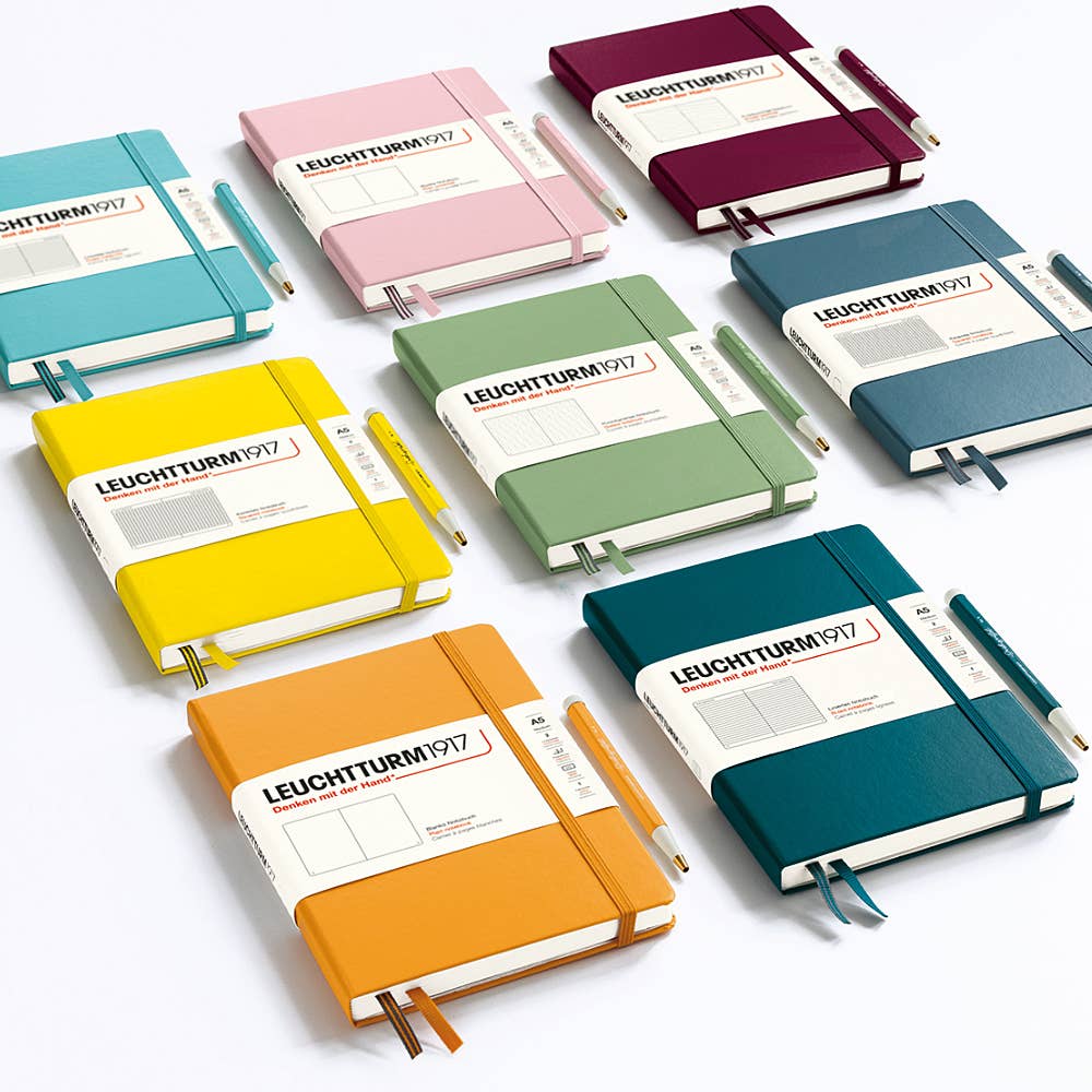 Notebooks - Medium (A5): Lilac / Hardcover / Plain