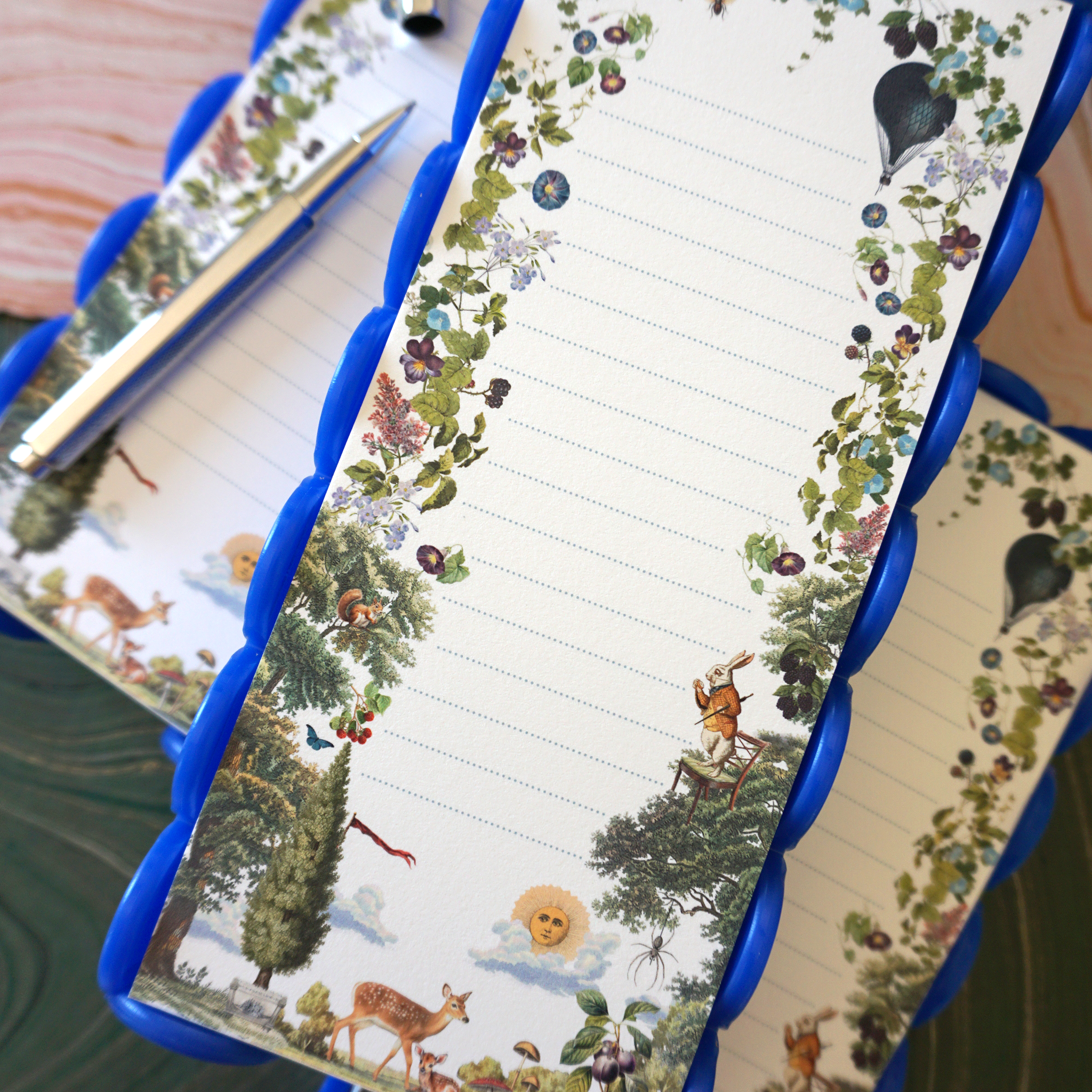 Scalloped Acrylic Tray and Notepad - Woodland Wonder