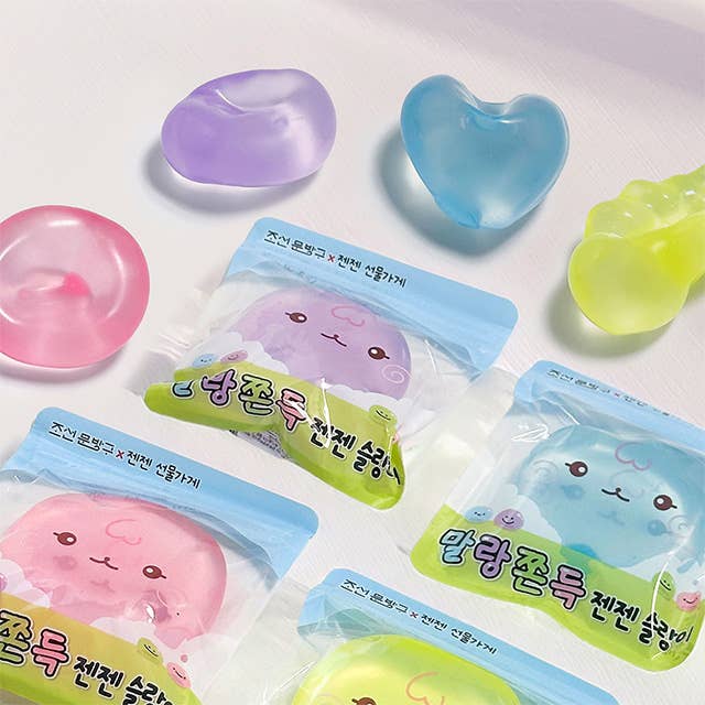 Squeeze it! Shape it! Malrang Zenzen Squishy Limited Collab