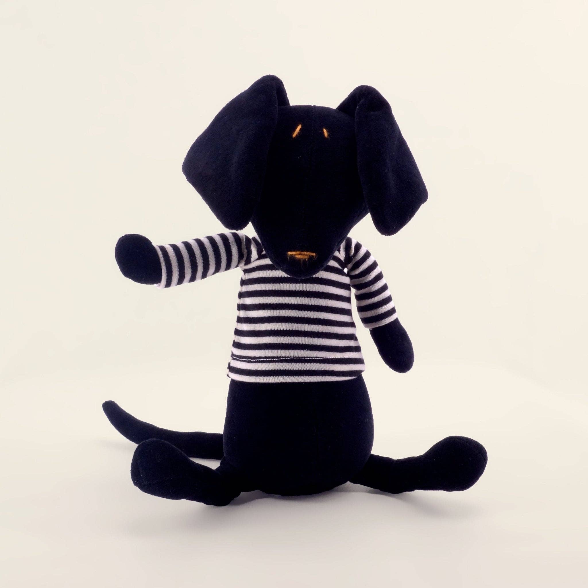 SCOTT THE DACHSHUND - L: Without clothing / Tobacco