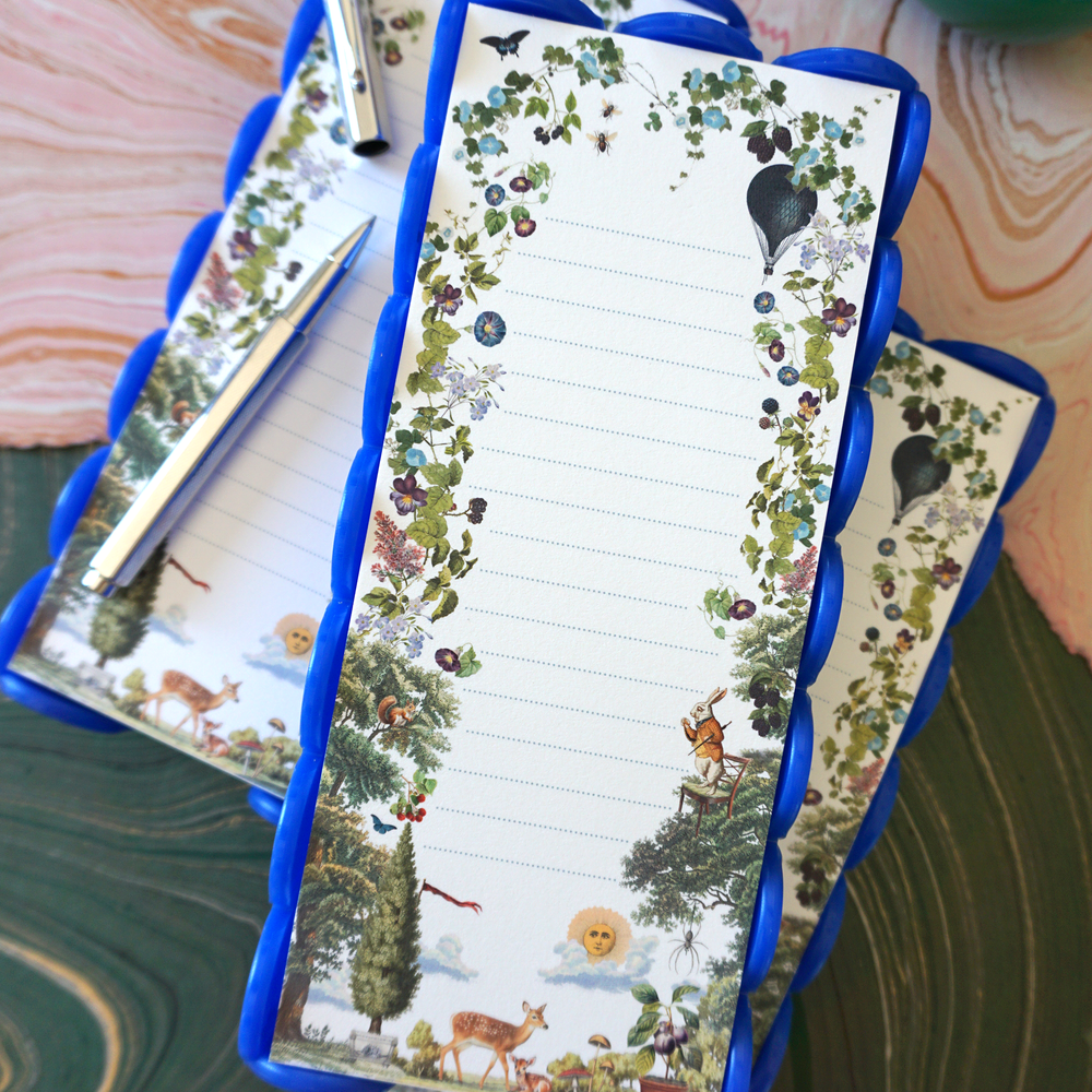 Scalloped Acrylic Tray and Notepad - Woodland Wonder