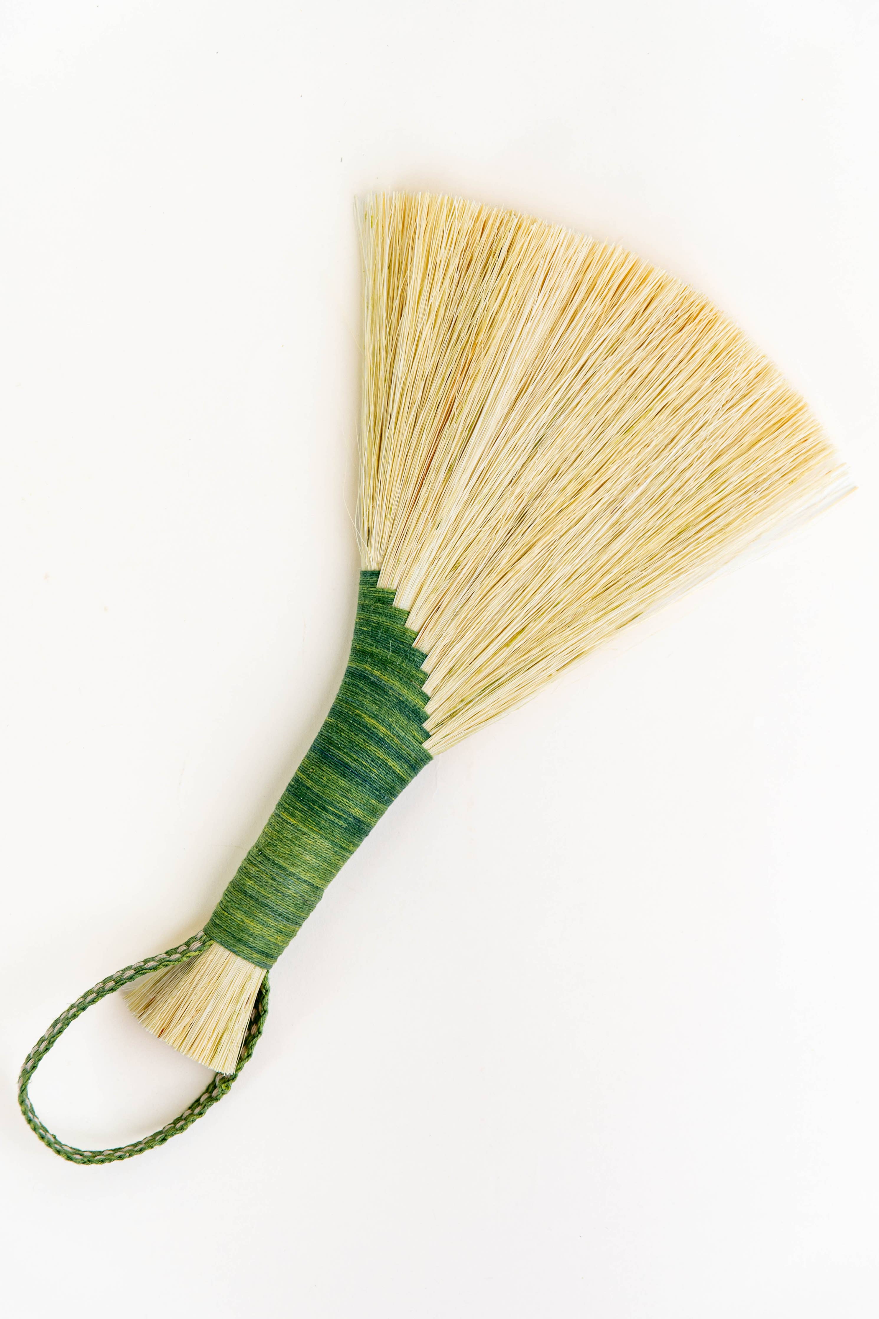 Tampico Wing Wholesale: Green / Leather Cord