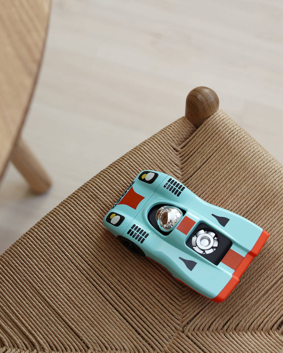Car ZEMONSTA: Zemonsta Egon Orange