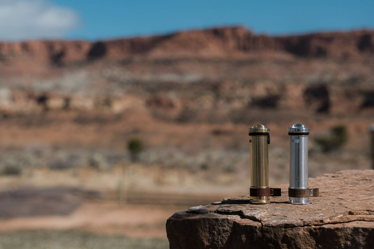 Mini Flashlight: Gold