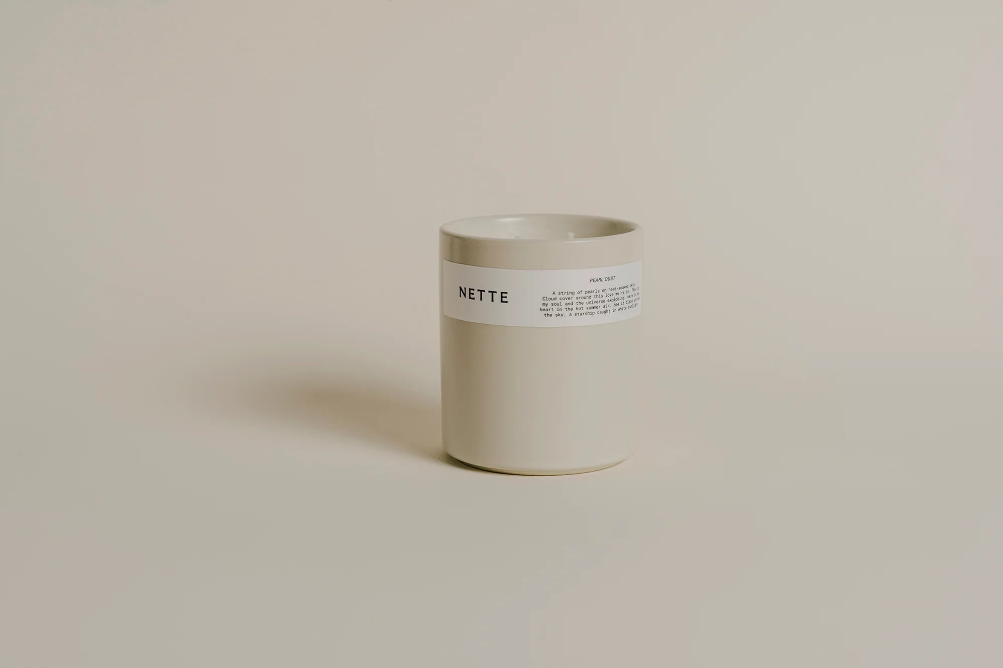 Nette 11oz Ceramic Candle - Pearl Dust