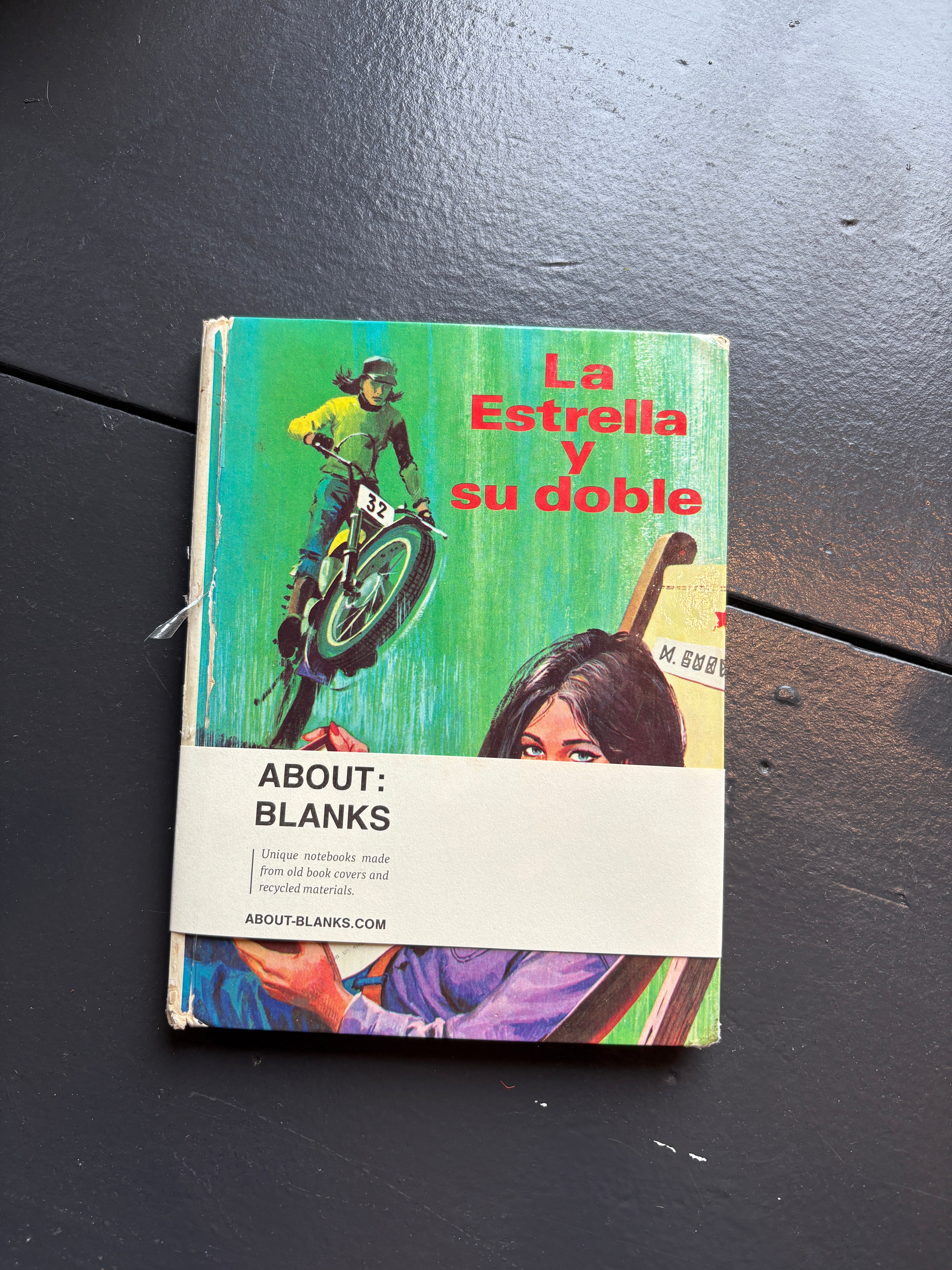 Vintage About Blanks Notebook: La Estrella y su doble