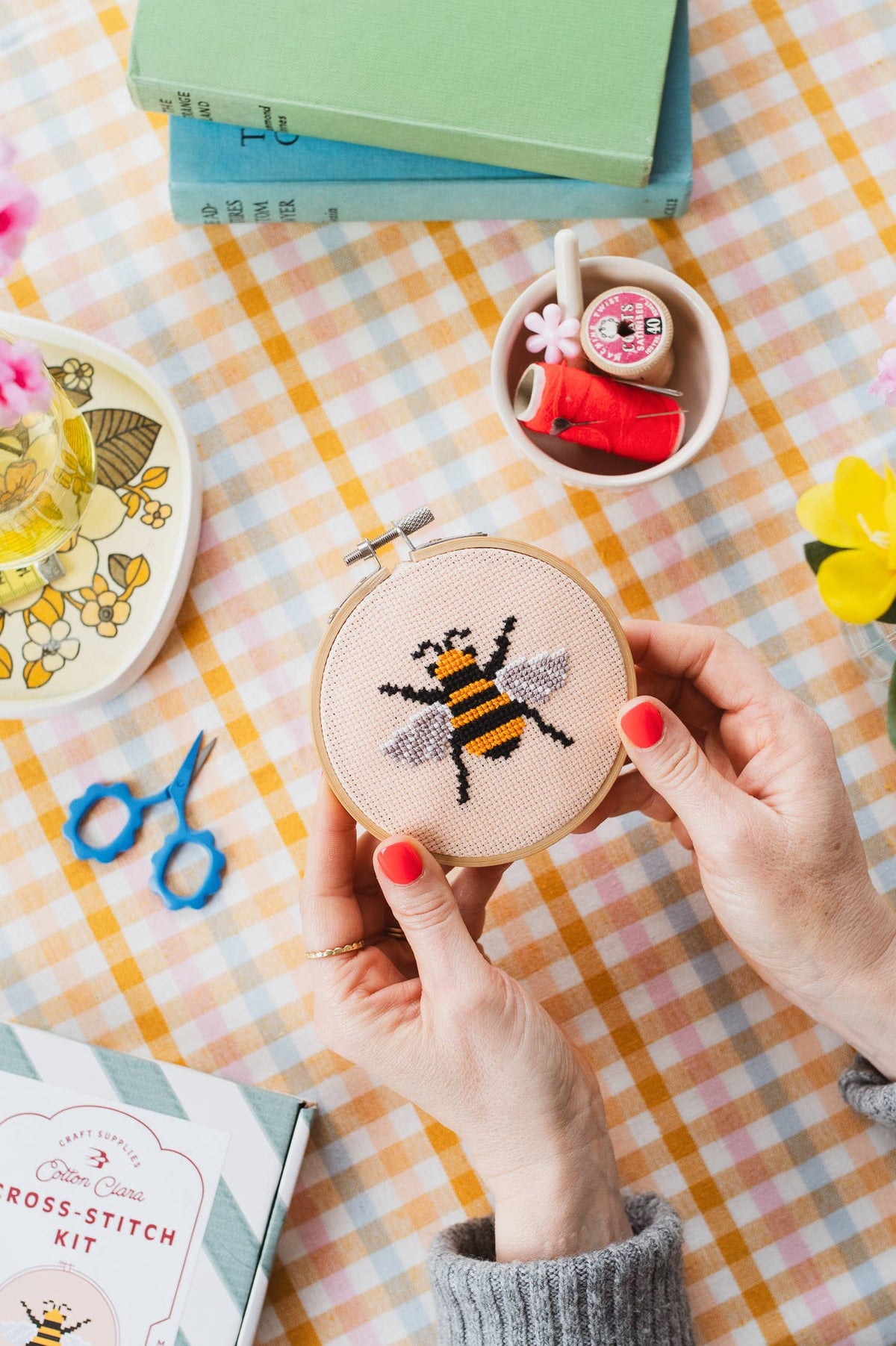Beginner Bumble Bee Cross Stitch Kit