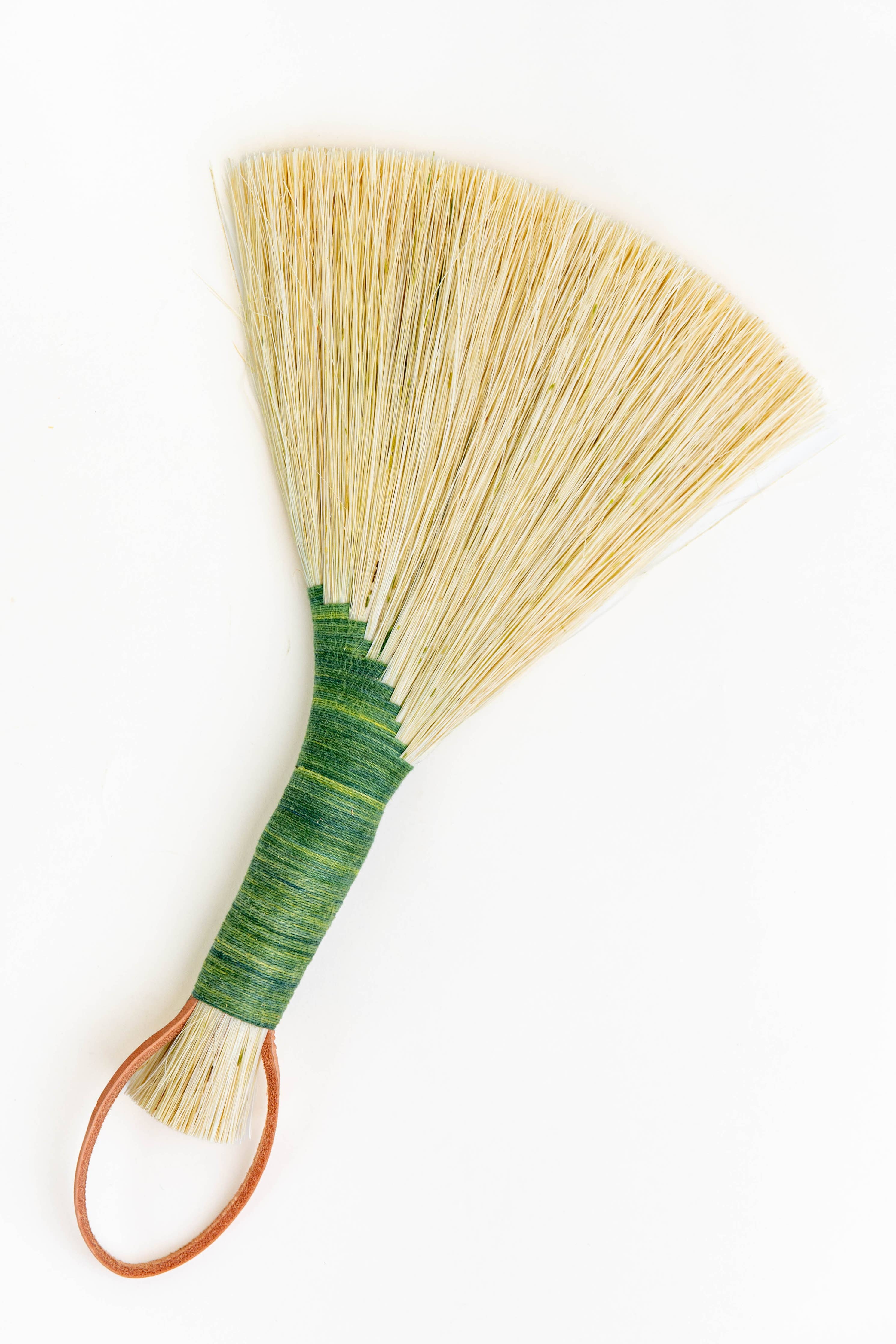 Tampico Wing Wholesale: Green / Leather Cord