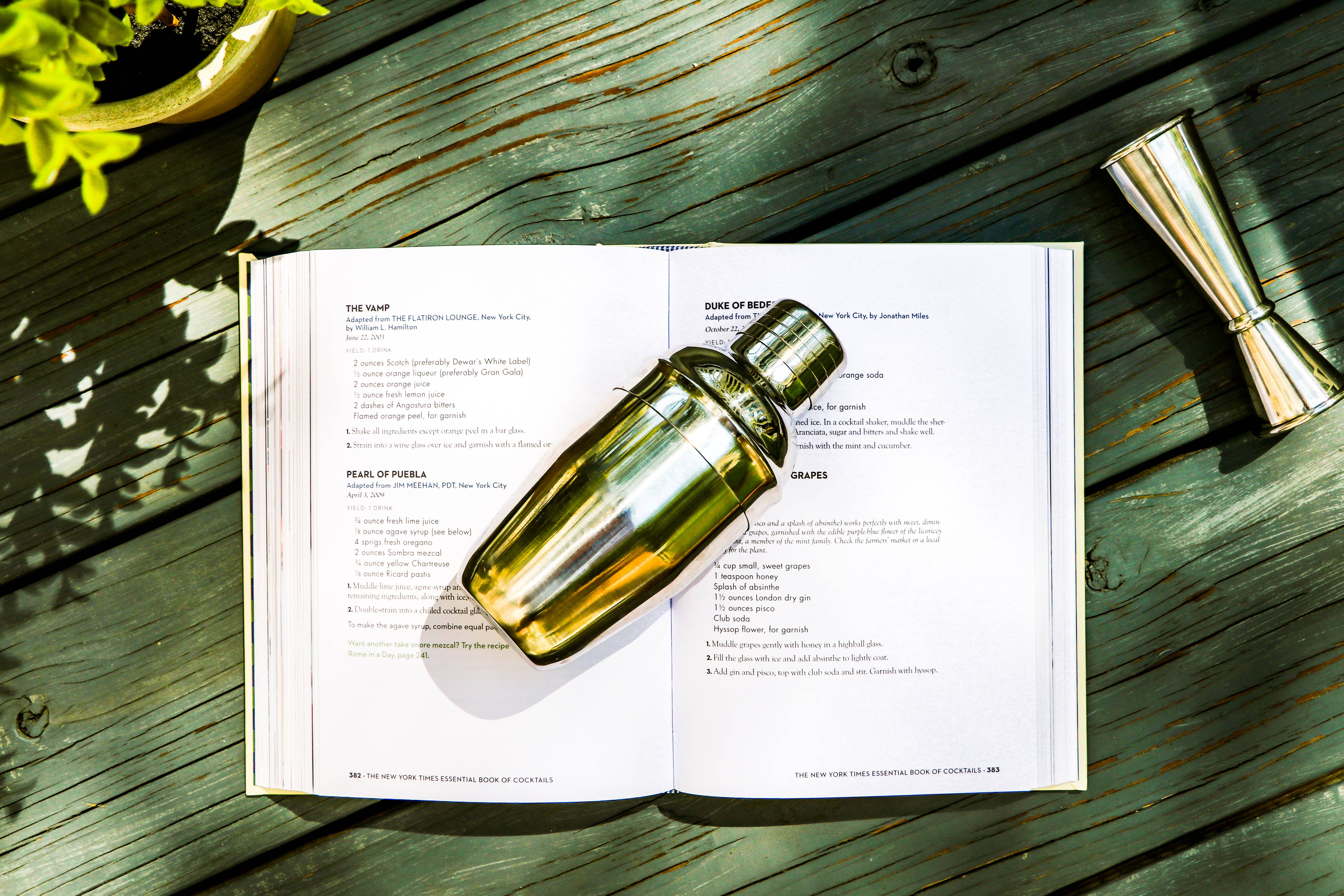 New York Times Essential Book of Cocktails, 2nd Edition