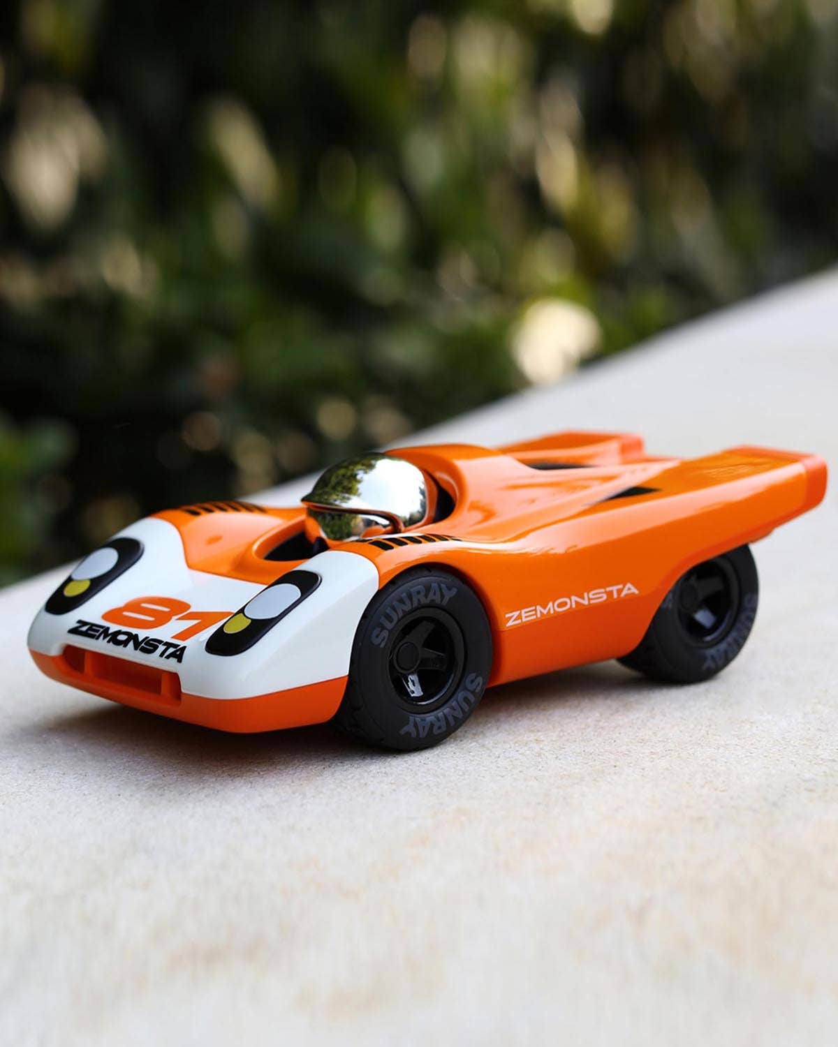 Car ZEMONSTA: Zemonsta Egon Orange