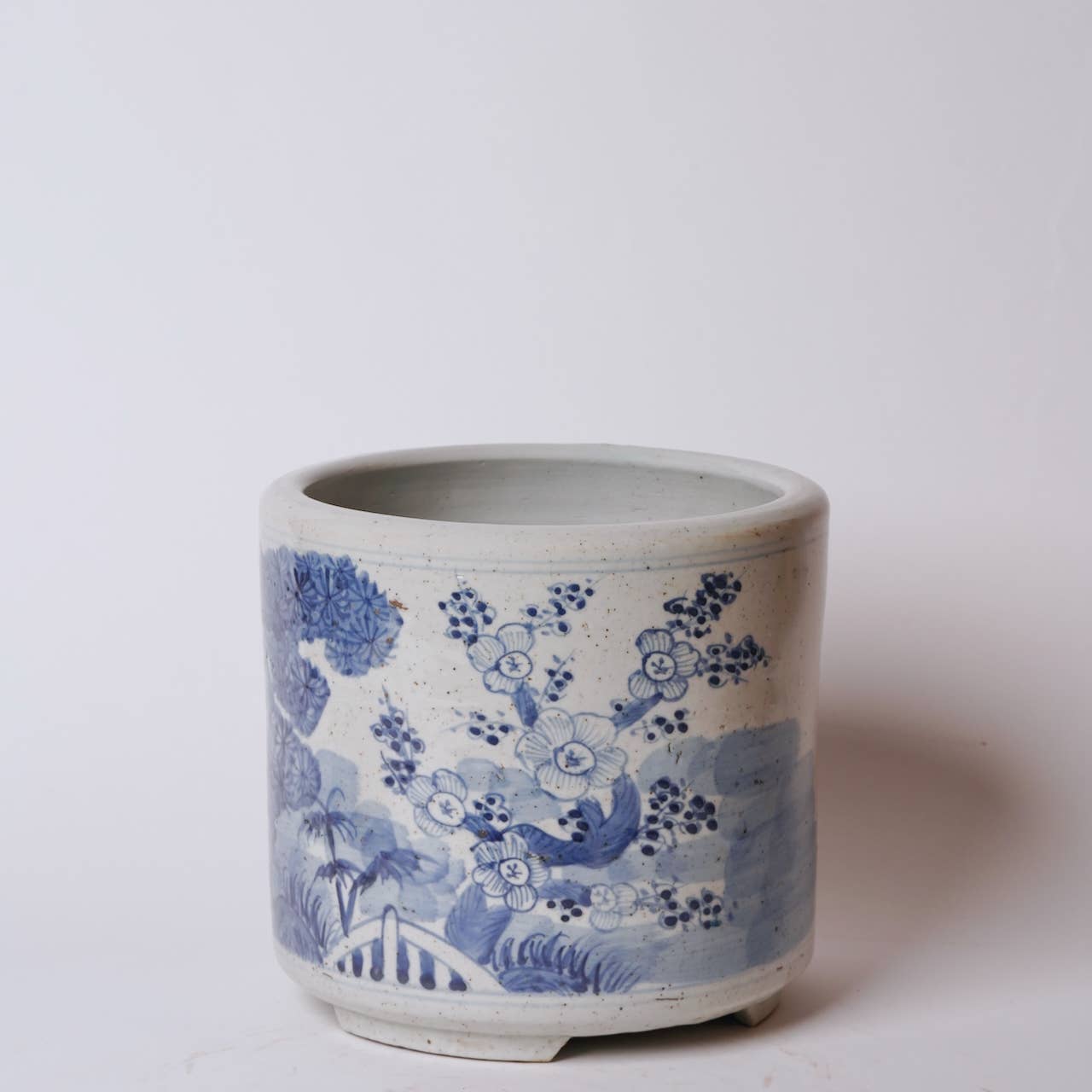 Blue and White Porcelain Three Friends Footed Cachepot