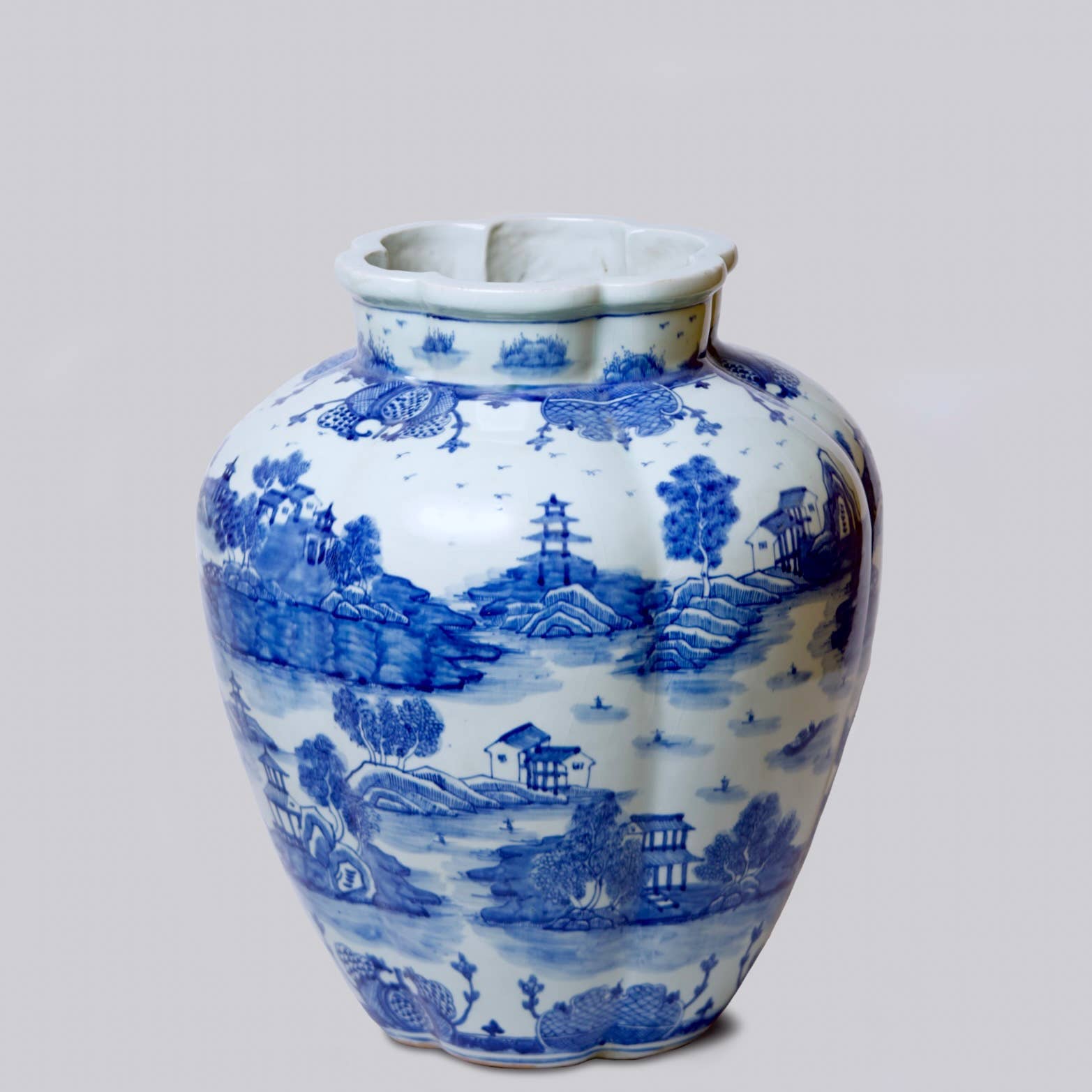 "Willow Ware" Blue and White Porcelain Gourd Vase