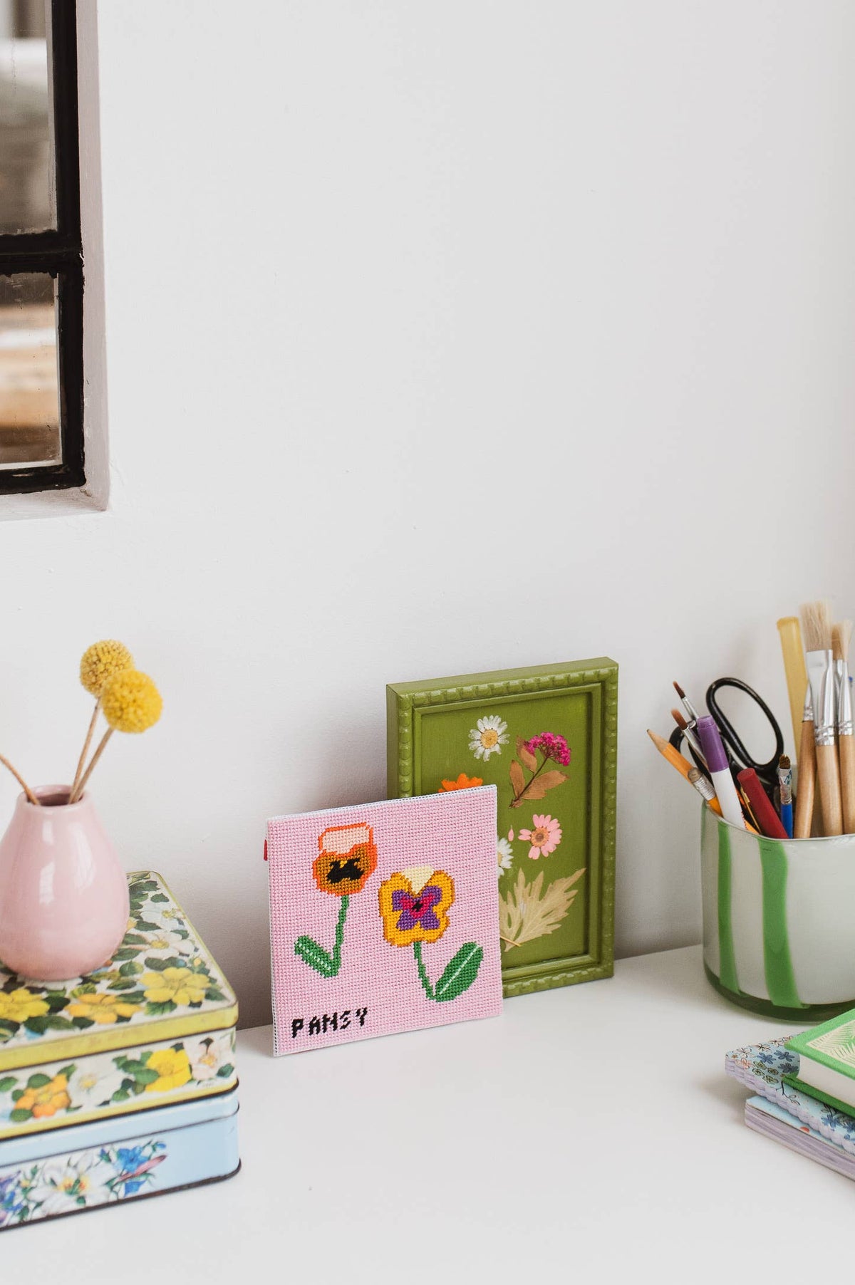 Pansy Needlepoint Kit - Beginner Craft Kit